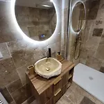 Le Champenois - Jacuzzi - Terrasse - Calme - Ciné Netflix Hébergement de vacances *