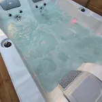 Le Champenois - Jacuzzi - Terrasse - Calme - Ciné Netflix * Troyes