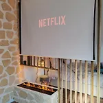 Hébergement de vacances Le Champenois - Jacuzzi - Terrasse - Calme - Ciné Netflix