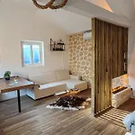 Hébergement de vacances Le Champenois - Jacuzzi - Terrasse - Calme - Ciné Netflix *