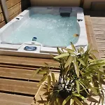 Le Champenois - Jacuzzi - Terrasse - Calme - Ciné Netflix