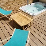Le Champenois - Jacuzzi - Terrasse - Calme - Ciné Netflix *