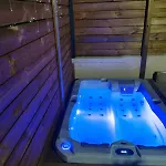 Le Champenois - Jacuzzi - Terrasse - Calme - Ciné Netflix * Troyes