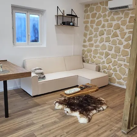 Le Champenois - Jacuzzi - Terrasse - Calme - Cine Netflix Troyes