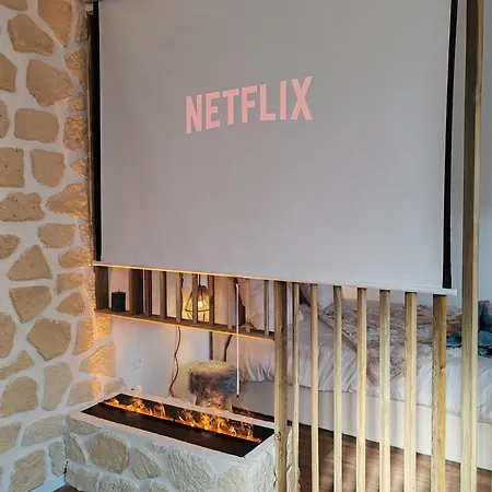 Holiday home Le Champenois - Jacuzzi - Terrasse - Calme - Cine Netflix