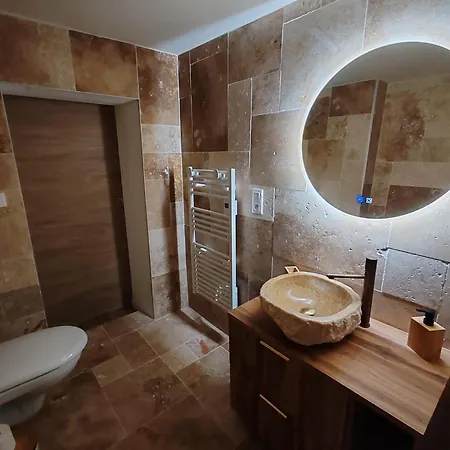 Vakantiehuis Le Champenois - Jacuzzi - Terrasse - Calme - Cine Netflix Troyes