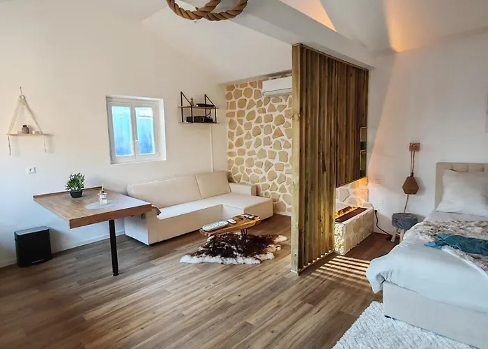 Le Champenois - Jacuzzi - Terrasse - Calme - Ciné Netflix Hébergement de vacances