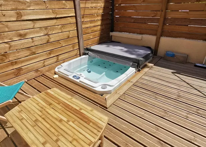 Le Champenois - Jacuzzi - Terrasse - Calme - Cine Netflix